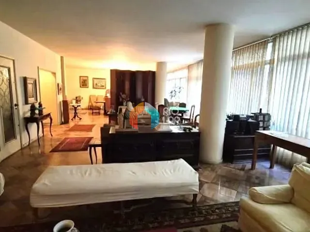 Apartamento com 300m² 4 quartos e 3 banheiros, à venda, no bairro Copacabana em Rio de Janeiro
