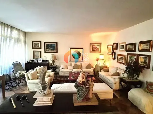 Apartamento com 300m² 4 quartos e 3 banheiros, à venda, no bairro Copacabana em Rio de Janeiro