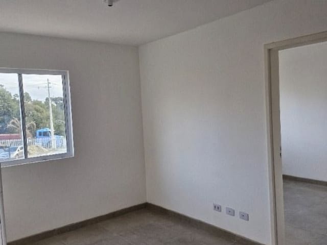 Apartamento 2 quartos e 1 banheiro, para alugar, no bairro Jardim Guarujá em Colombo