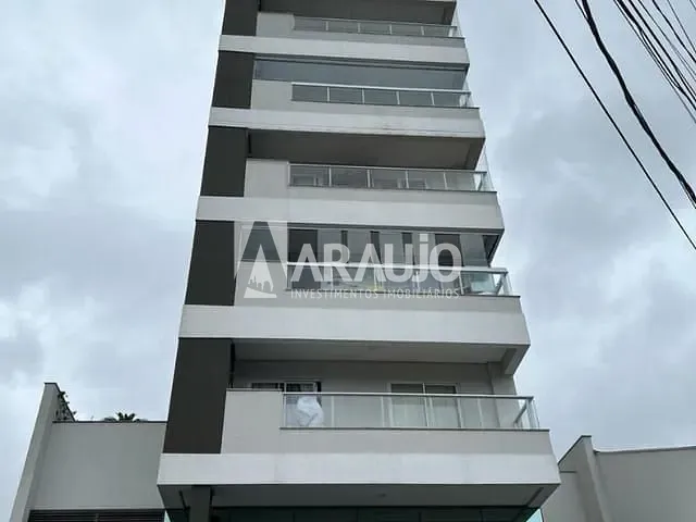 Apartamento com 174m² 3 quartos e 2 banheiros, à venda, no bairro São João em Itajaí