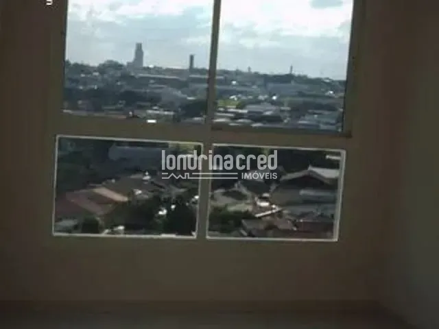 Apartamento 3 quartos e 1 banheiro, à venda, no bairro Champagnat em Londrina