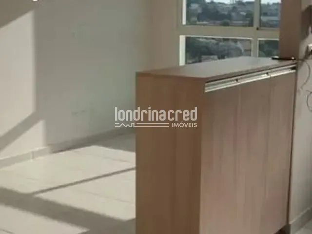Apartamento 3 quartos e 1 banheiro, à venda, no bairro Champagnat em Londrina