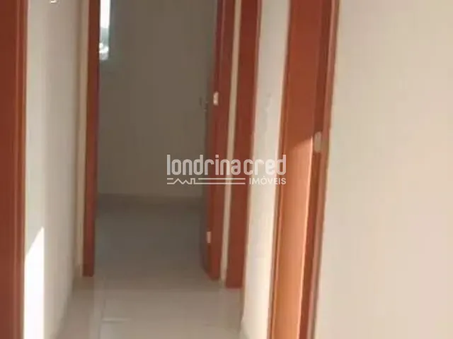 Apartamento 3 quartos e 1 banheiro, à venda, no bairro Champagnat em Londrina