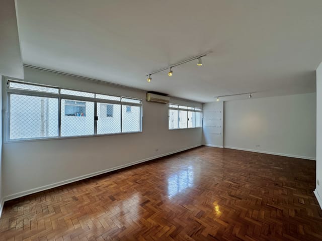 Apartamento com 155m² 3 quartos e 3 banheiros, à venda, no bairro Itaim Bibi em São Paulo