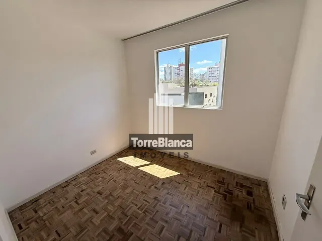 Apartamento com 80m² 3 quartos e 1 banheiro, para alugar, no bairro Centro em Ponta Grossa