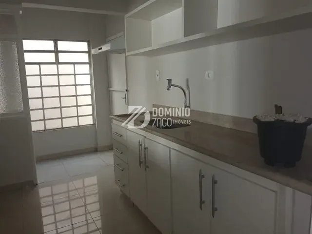 Apartamento 3 quartos e 1 banheiro, para alugar, no bairro Centro em Uberaba