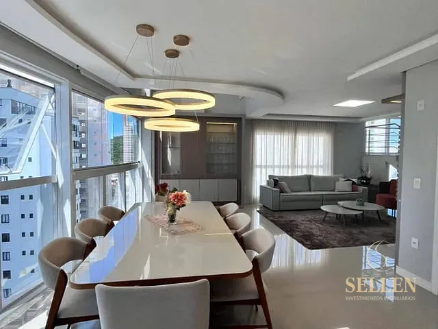 Apartamento 4 quartos e 4 banheiros, para alugar, no bairro Pioneiros em Balneário Camboriú