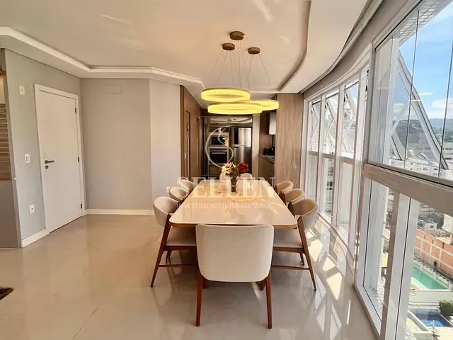 Apartamento 4 quartos e 4 banheiros, para alugar, no bairro Pioneiros em Balneário Camboriú