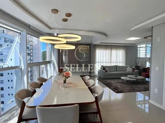 Apartamento 4 quartos e 4 banheiros, para alugar, no bairro Pioneiros em Balneário Camboriú