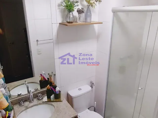 Apartamento 2 quartos e 2 banheiros, à venda, no bairro Parque São Jorge em São Paulo