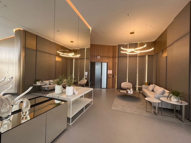 Apartamento 4 quartos e 5 banheiros, à venda, no bairro Centro em Balneário Camboriú