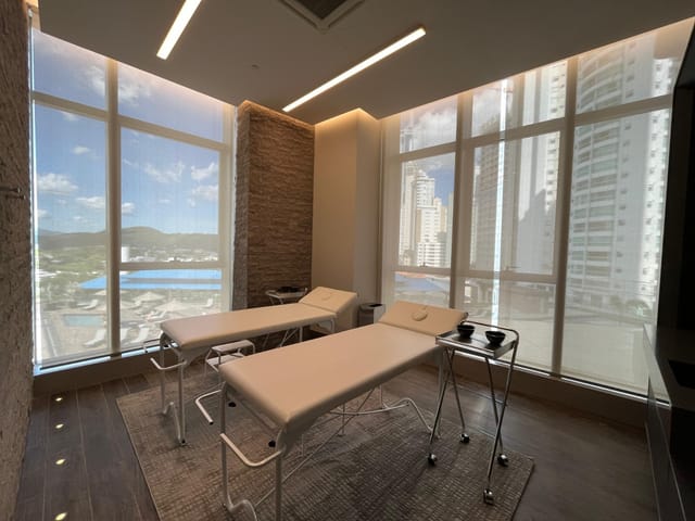 Apartamento 4 quartos e 5 banheiros, à venda, no bairro Centro em Balneário Camboriú