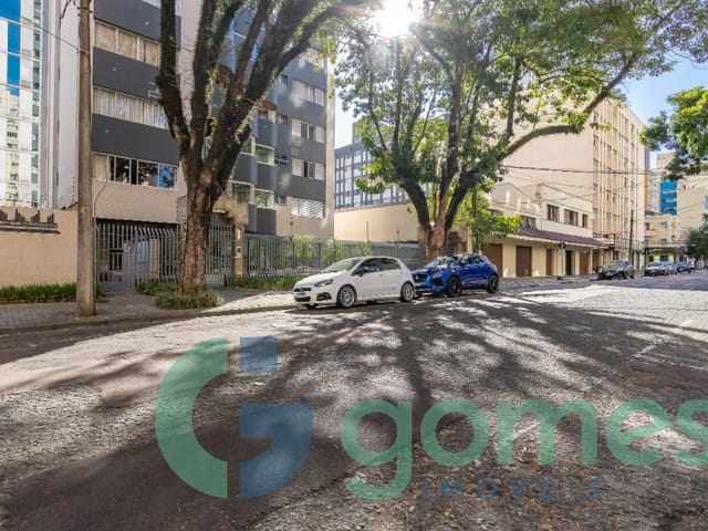 Apartamento 3 quartos e 6 banheiros, à venda, no bairro Centro em Curitiba
