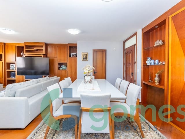 Apartamento 3 quartos e 6 banheiros, à venda, no bairro Centro em Curitiba