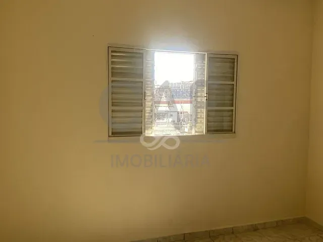 Apartamento 2 quartos e 1 banheiro, para alugar, no bairro Nova Jaguariúna em Jaguariúna