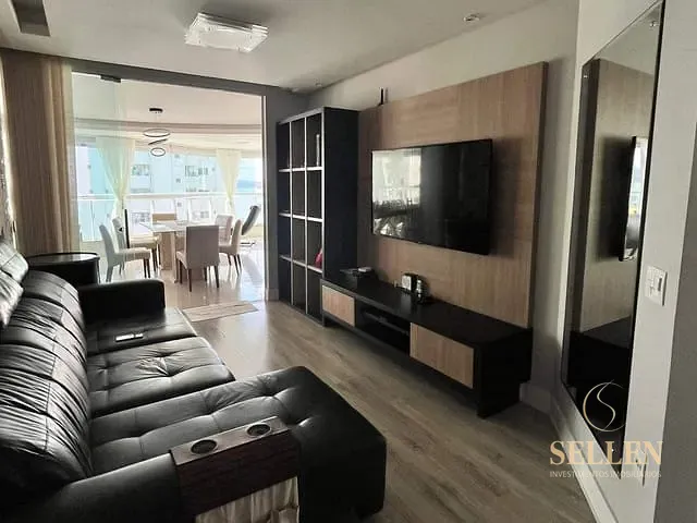 Apartamento com 100m² 2 quartos e 2 banheiros, para alugar, no bairro Centro em Balneário Camboriú