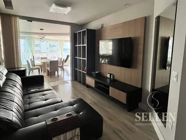 Apartamento com 100m² 2 quartos e 2 banheiros, à venda, no bairro Centro em Balneário Camboriú