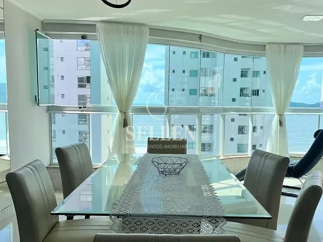 Apartamento com 100m² 2 quartos e 2 banheiros, à venda, no bairro Centro em Balneário Camboriú