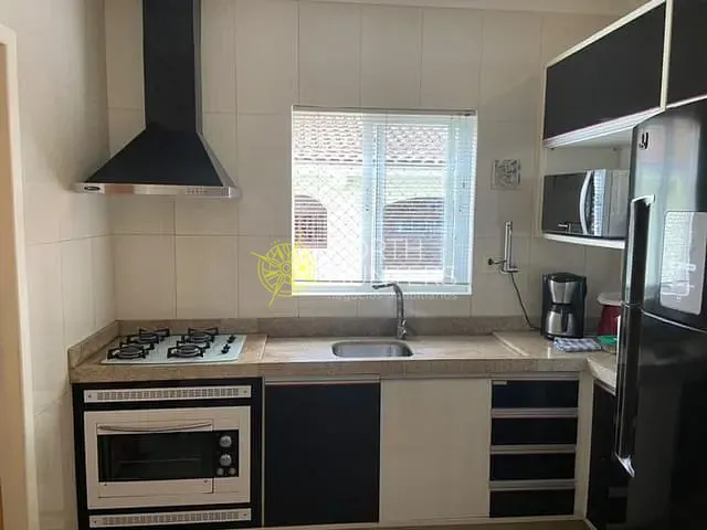 Apartamento com 72m² 2 quartos e 1 banheiro, à venda, no bairro Costa e Silva em Joinville