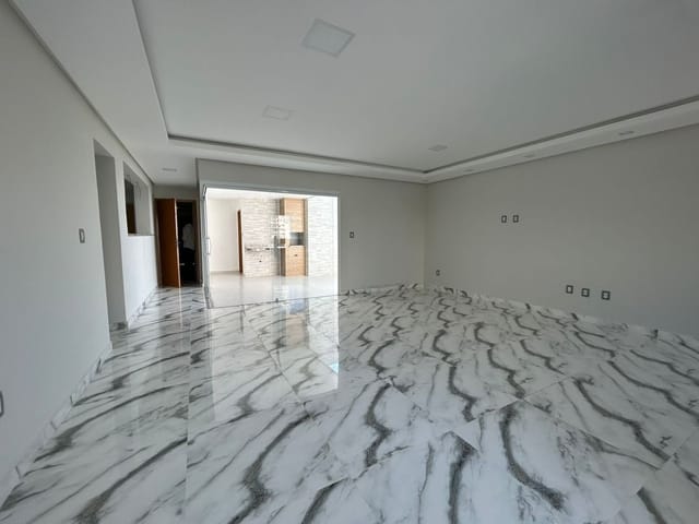 Apartamento com 128m² 3 quartos e 2 banheiros, à venda, no bairro Glória em Macaé
