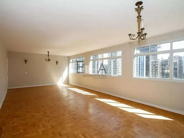 Apartamento com 150m² 3 quartos e 2 banheiros, à venda, no bairro Cerqueira César em São Paulo