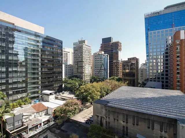 Apartamento com 150m² 3 quartos e 2 banheiros, à venda, no bairro Cerqueira César em São Paulo