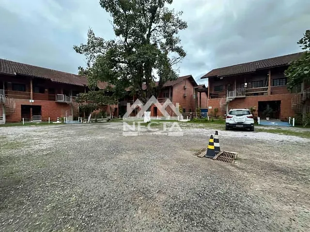 Kitnet com 45m² 2 quartos e 1 banheiro, à venda, no bairro Maranduba em Ubatuba