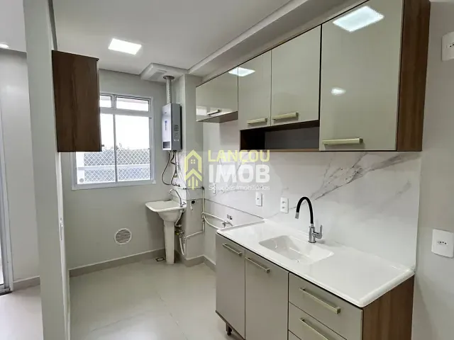 Apartamento 2 quartos e 1 banheiro, para alugar, no bairro Jardim Tarumã em Jundiaí