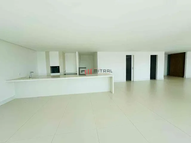 Apartamento 4 quartos e 6 banheiros, à venda, no bairro Bela Suiça em Londrina