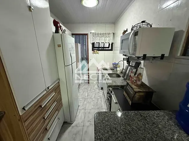Kitnet com 45m² 2 quartos e 1 banheiro, à venda, no bairro Maranduba em Ubatuba