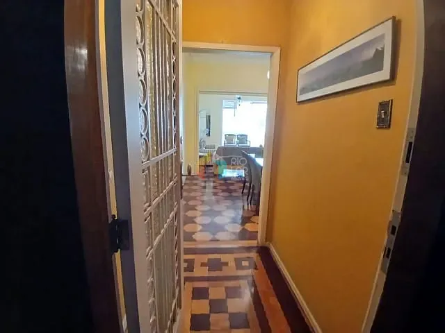 Apartamento com 147m² 3 quartos e 2 banheiros, à venda, no bairro Copacabana em Rio de Janeiro