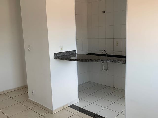 Apartamento 2 quartos e 2 banheiros, à venda, no bairro Jardim Carlota em Pindamonhangaba