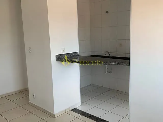 Apartamento 2 quartos e 2 banheiros, à venda, no bairro Jardim Carlota em Pindamonhangaba