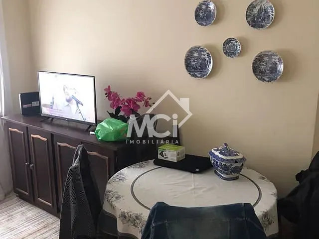 Apartamento com 55m² 2 quartos e 1 banheiro, à venda, no bairro Centro em Pelotas