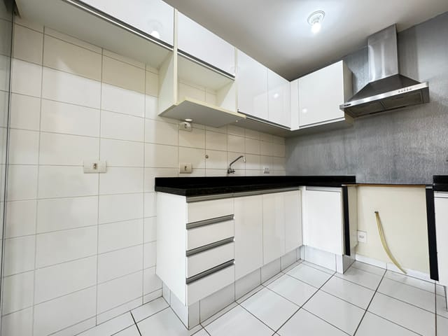 Foto do Apartamento - Brisas Do Lago - à venda na Rua Weslley César Vanzo - Gleba Palhano, Londrina - PR | In.Consulting