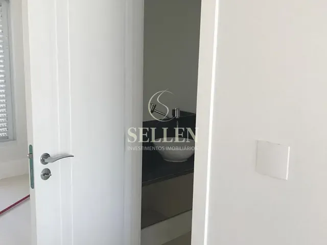 Apartamento 3 quartos e 3 banheiros, para alugar, no bairro Pioneiros em Balneário Camboriú