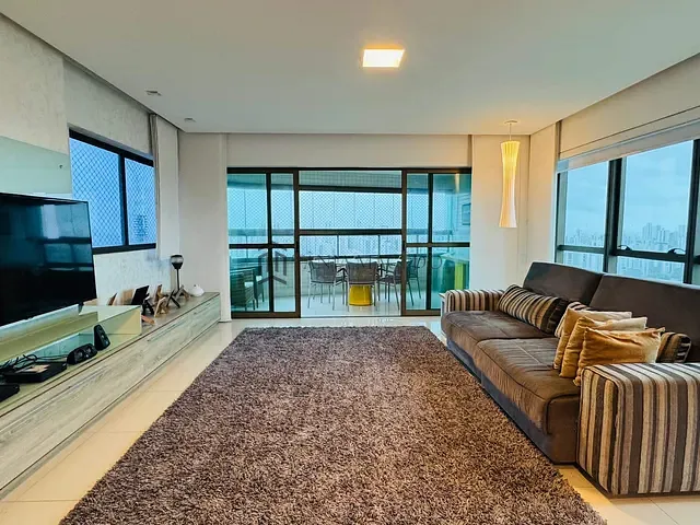 Apartamento 4 quartos e 4 banheiros, à venda, no bairro Torre em Recife