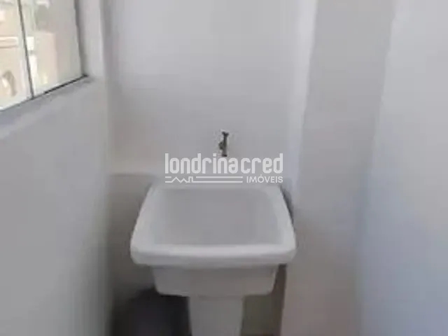 Apartamento com 72m² 2 quartos e 1 banheiro, à venda, no bairro Centro em Londrina