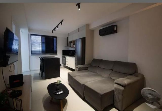Foto do Apartamento - Studio à Venda em Copacabana, 46m², Mobiliado, Varanda Fechada com Vidro, Sala, Quarto, Banheiro, Cozinha Planejada, Rio de Janeiro, RJ. | Rio Lar Imóveis