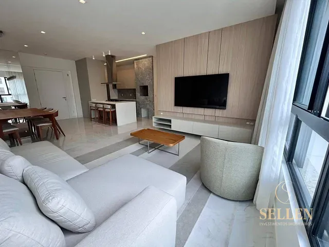 Apartamento com 209m² 3 quartos e 4 banheiros, à venda, no bairro Centro em Balneário Camboriú