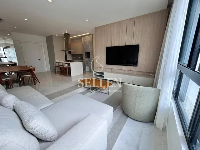 Apartamento com 209m² 3 quartos e 4 banheiros, à venda, no bairro Centro em Balneário Camboriú