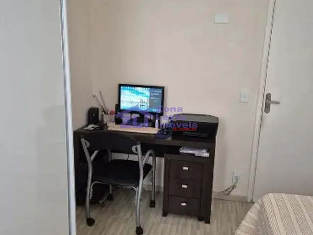 Apartamento com 95m² 3 quartos e 2 banheiros, à venda, no bairro Vila Carmosina em São Paulo