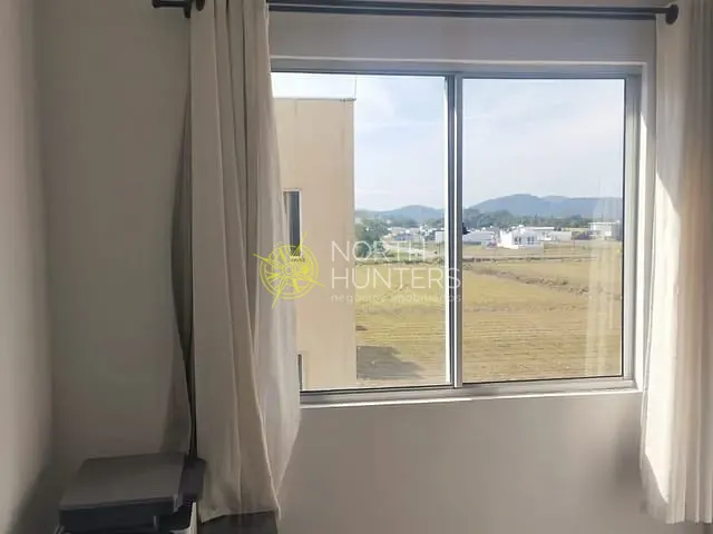 Apartamento com 62m² 2 quartos e 1 banheiro, à venda, no bairro Vila Nova em Joinville
