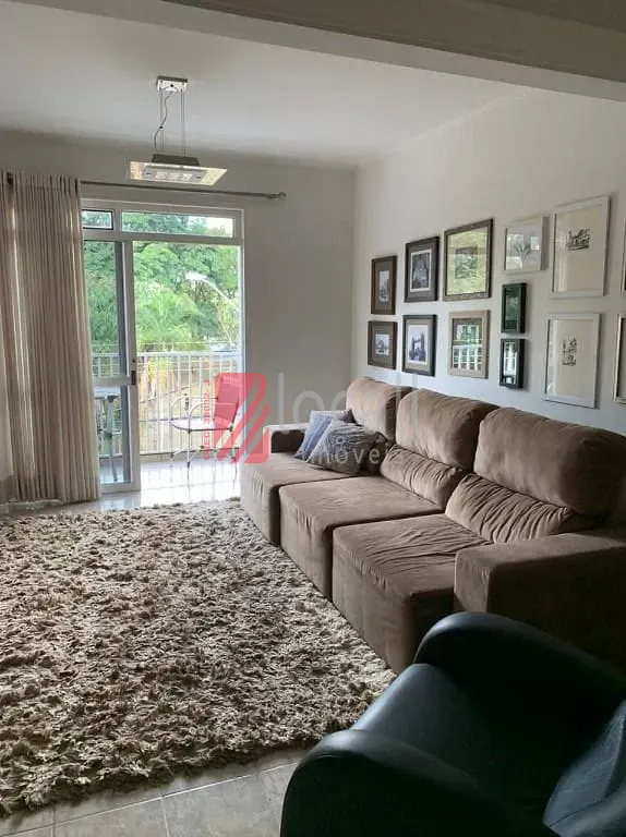 Apartamento com 3 quartos à venda, 120m² — foto 2 de 9