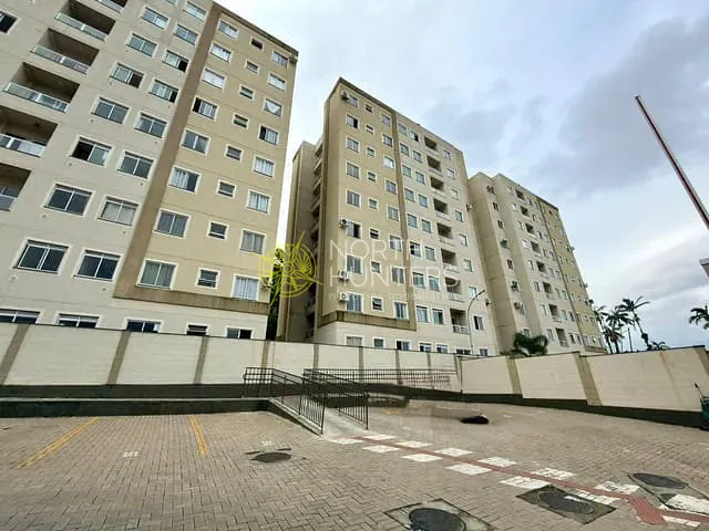 Apartamento com 80m² 2 quartos e 1 banheiro, à venda, no bairro Floresta em Joinville