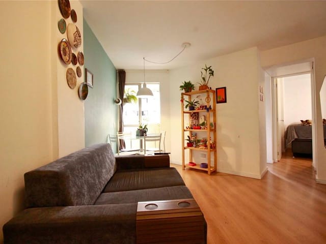 Apartamento 2 quartos e 1 banheiro, para alugar, no bairro Alto da Glória em Curitiba