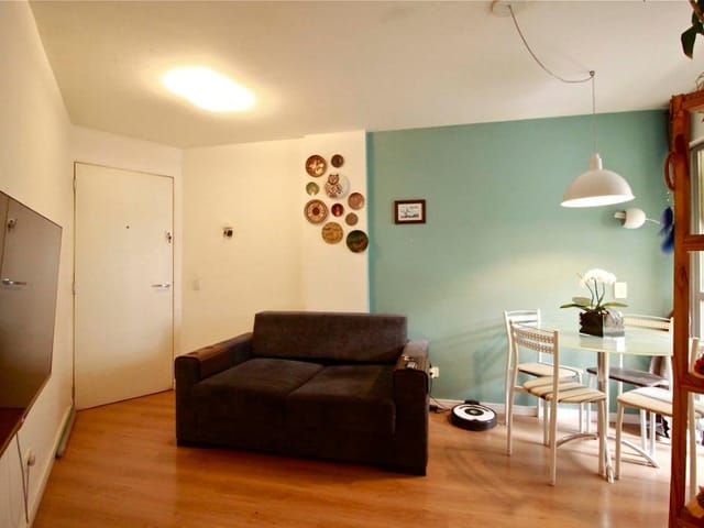 Apartamento 2 quartos e 1 banheiro, para alugar, no bairro Alto da Glória em Curitiba