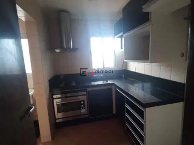 Apartamento 1 quarto e 2 banheiros, à venda, no bairro Jardim América em Londrina