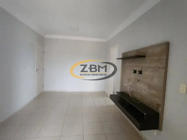 Apartamento com 106m² 3 quartos e 2 banheiros, para alugar, no bairro San Fernando em Londrina