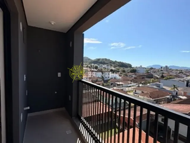 Apartamento com 76m² 2 quartos e 1 banheiro, para alugar, no bairro Iririú em Joinville
